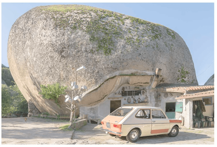 Il Museo MAN di Nuoro presenta la mostra Cristian Chironi. Abitare è un linguaggio, allestita fino al 3 marzo 2024