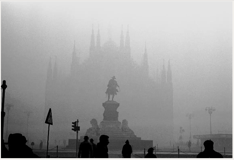 Palazzo Morando di Milano ospita la mostra fotografica Miracoli a Milano. Carlo Orsi fotografo, fino al 2 febbraio 2025