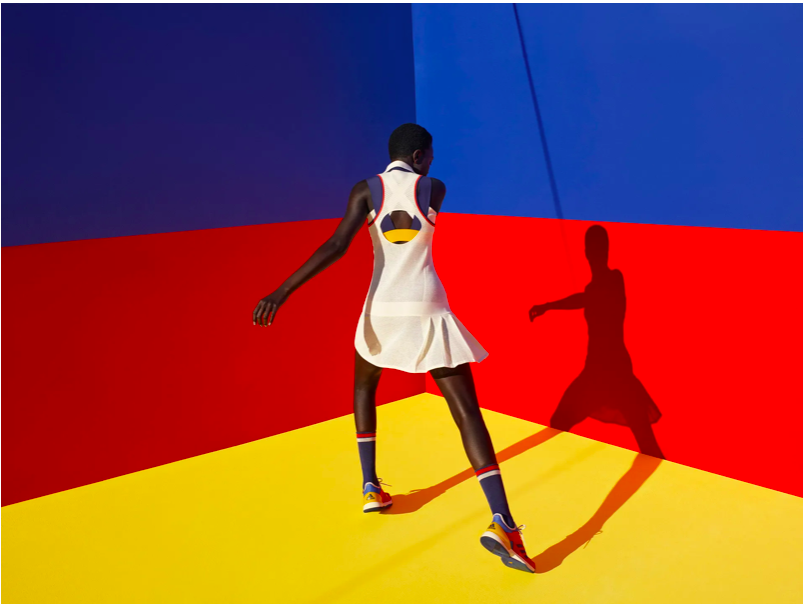 Il FOAM di Amsterdam ospita la mostra fotografica VIVIANE SASSEN. Phosphor: Art & Fashion, fino al 12 gennaio 2025