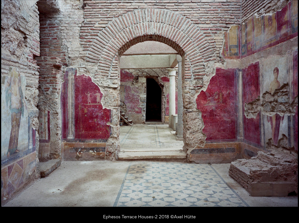 La Fondazione Bisazza di Montecchio Maggiore ospita la mostra fotografica di AXEL HÜTTE. "Chronostasis", fino al 1 dicembre