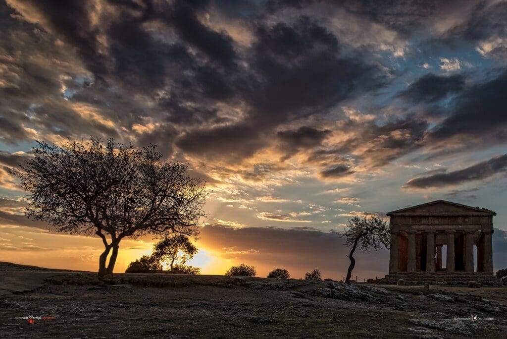 “Viaggio in Sicilia”, docu-serie RAI ad Agrigento e Porto Empedocle con la scrittrice Simonetta Agnello Hornby