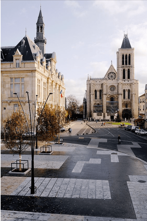 Petit tour #70 Franco Zagari. Il sistema delle piazze nel cuore di Saint-Denis