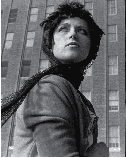 Il Museum of Cycladic Art di Atene ospita la mostra fotografica CINDY SHERMAN at Cycladic: Early works, fino al 4 novembre