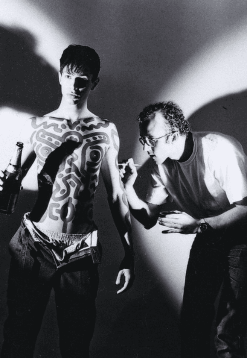 Keith Haring body painting